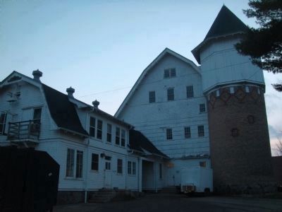 University of Wisconsin Dairy Barn. Click for full size. University of Wisconsin Dairy Barn image. Click for full size.