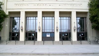 Fresno Memorial Auditorium. Click for full size. Fresno Memorial Auditorium image. Click for full size.