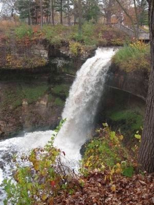 53-foot Minnehaha Falls image. Click for full size.