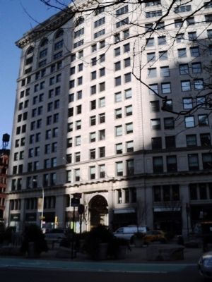 Fifth Avenue Building image. Click for full size.