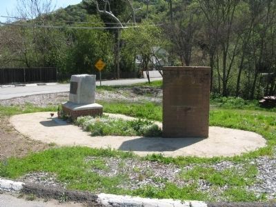 The Group of Markers at the Intersection. Click for full size. The Group of Markers at the Intersection image. Click for full size.