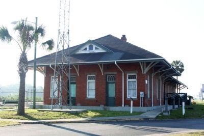 Dade City Atlantic Coast Line Depot, northside image. Click for full size.