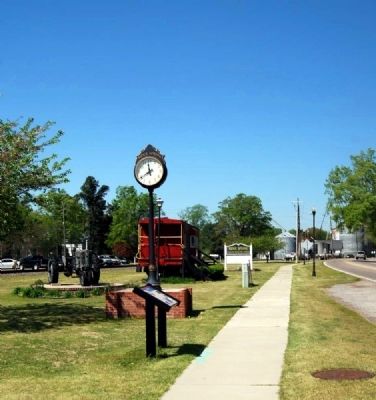 Ridge Spring Marker and Town Clock image. Click for full size.