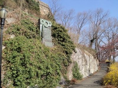 Fort Tryon Marker image. Click for full size.