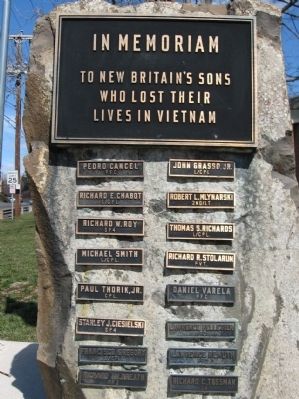 VFW Post 511 Vietnam Veterans Memorial image. Click for full size.