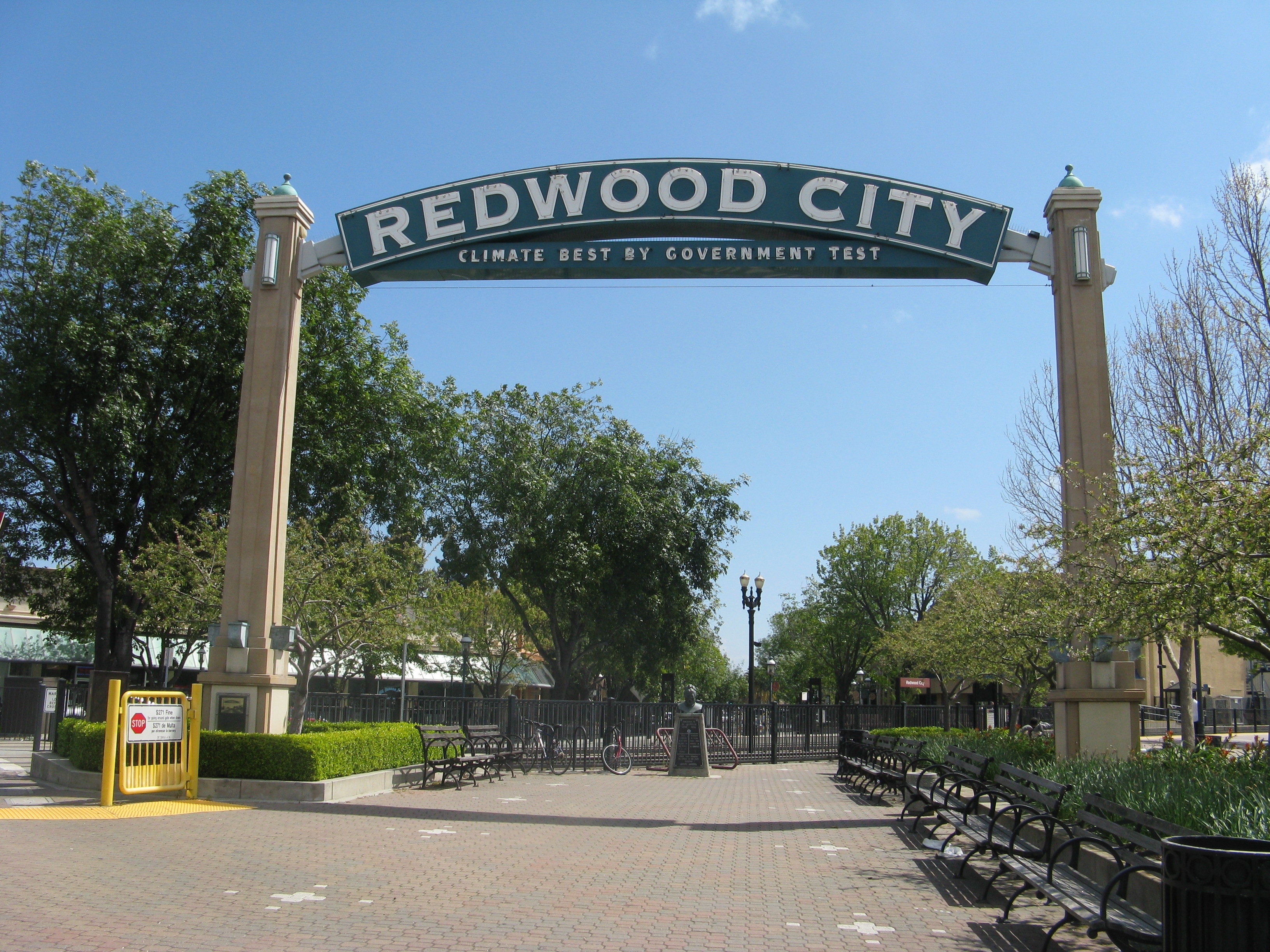 Redwood City Arch and Marker