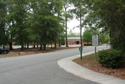 Steepbrook Plantation Marker at the entrance to Hanahan Elementary School campus image. Click for full size.