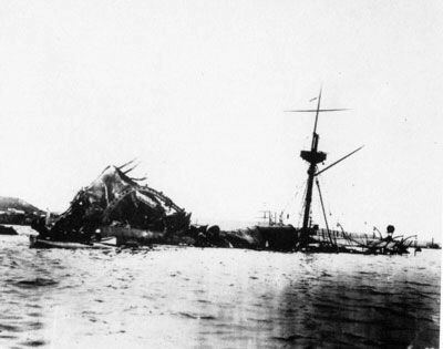 Wreckage of the USS Maine (ACR-1) image. Click for full size.
