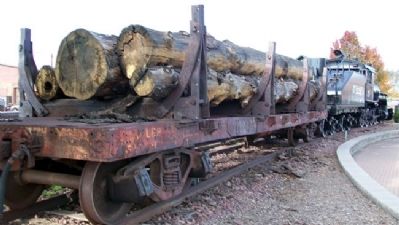 Timber Loaded Flatcar image. Click for full size.