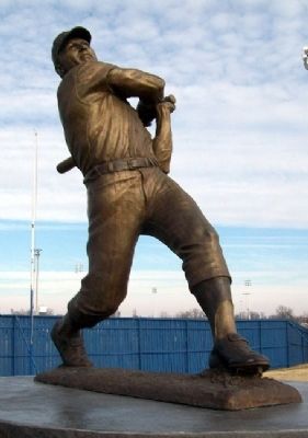Mickey Charles Mantle Statue image. Click for full size.