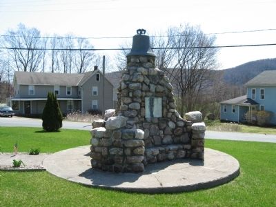 East Canaan Veterans Monument image. Click for full size.