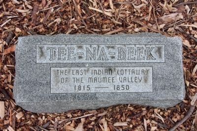 Gravestone of Tee-Na-Beek image. Click for full size.