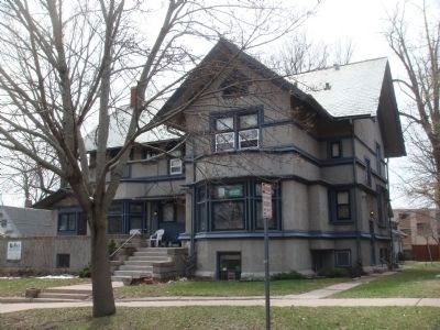 Lougee House image. Click for full size.