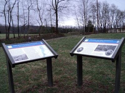 Markers at Foxs Gap image. Click for full size.