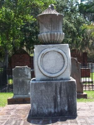 Colonial Park Bulloch grave, as mentioned image. Click for full size.