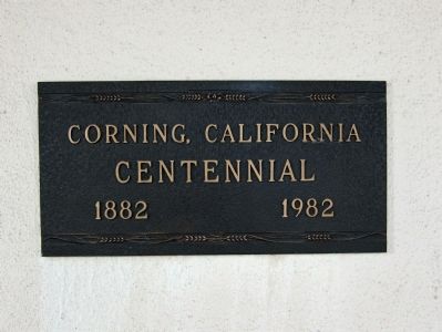Corning Centennial Plaque (1882 - 1982) - on 3rd St. side of building image. Click for full size.