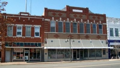Abraham Buildings on Main Street. Click for full size. Abraham Buildings on Main Street image. Click for full size.