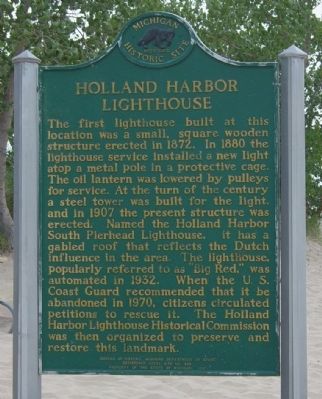 Holland Harbor Lighthouse Marker. Click for full size. Holland Harbor Lighthouse Marker image. Click for full size.