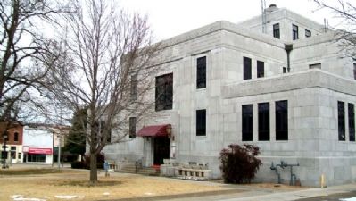 Newton County Courthouse (built 1936) image. Click for full size.