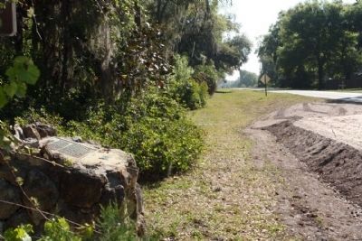 Ft. Armstrong Marker, seen looking eastward along County Road 476 image. Click for full size.