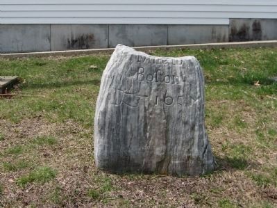 Remnant of Mile Marker in front of Salisbury Town Hall image. Click for full size.