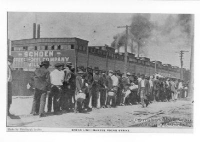 Workers' bread line during the Summer 1909 strike at the Pressed Steel Car Co. in McKees Rocks, PA. image. Click for full size.