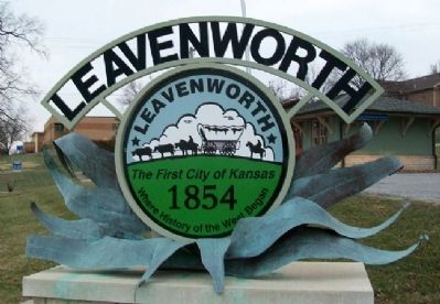 Leavenworth Sign image. Click for full size.
