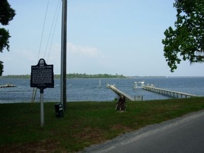 Site of Loftin's Ferry Marker image. Click for full size.