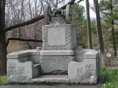 Sharon Soldiers' Monument image. Click for full size.