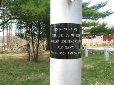 Marker on the Flagpole image. Click for full size.