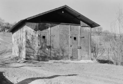 Jail (east end of Sonora Road/Main Street) image. Click for full size.