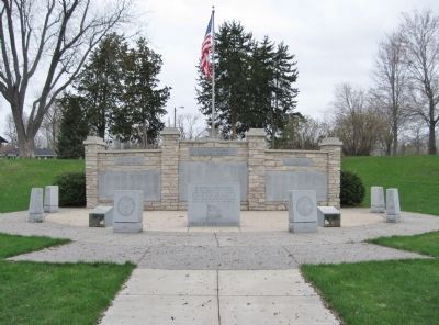 Roadside Park Veterans Memorial image. Click for full size.
