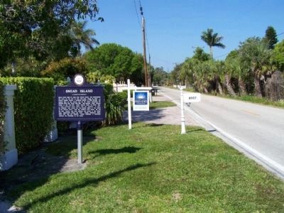 Snead Island Marker, looking west along13th Street West image. Click for full size.