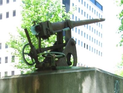The Gun on the Memorial image. Click for full size.