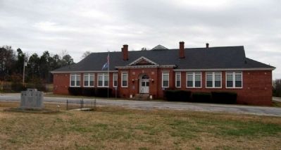 Lowndesville Veterans Monument -<br>Lowndesville Community Center & Town Hall (1935) in Background image. Click for full size.