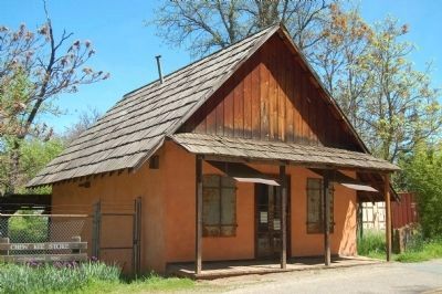 Chew Kee Store, Marker to the Right. Click for full size. Chew Kee Store, Marker to the Right image. Click for full size.