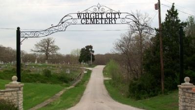 Wright City Cemetery Entrance image. Click for full size.