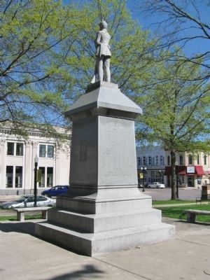 Civil War Monument image. Click for full size.
