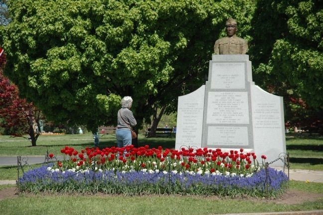 The Battle of Henry Johnson Marker in Washington Park image. Click for full size.