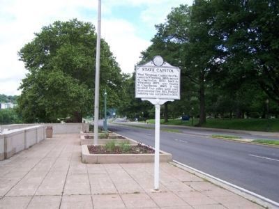 State Capitol Marker seen along Kanawha Blvd looking west image. Click for full size.