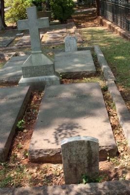 Memory Hill Cemetery, James W. Herty image. Click for full size.