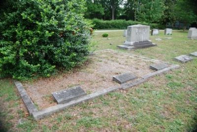 Ebenezer L. Reid Family Plot<br>Due West A.R.P. Church Cemetery image. Click for full size.
