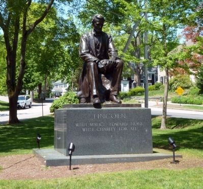 Statue of Abraham Lincoln image. Click for full size.