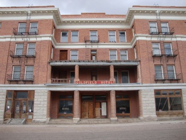 Goldfield Hotel image. Click for full size.