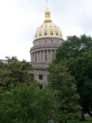 State Capitol's Golden Dome image. Click for full size.