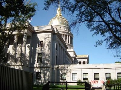 State Capitol image. Click for full size.