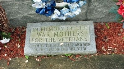 War Mothers - - Pulaski County Honor Roll Memorial Marker image. Click for full size.