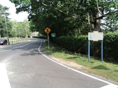 Marker on Cove Road image. Click for full size.