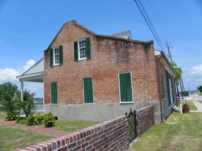 Old Brick House West Side. Click for full size. Old Brick House West Side image. Click for full size.