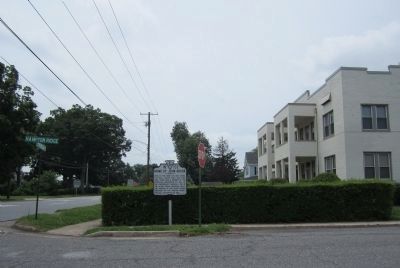 Longwood Ave & Hampton Ridge (facing west) image. Click for full size.